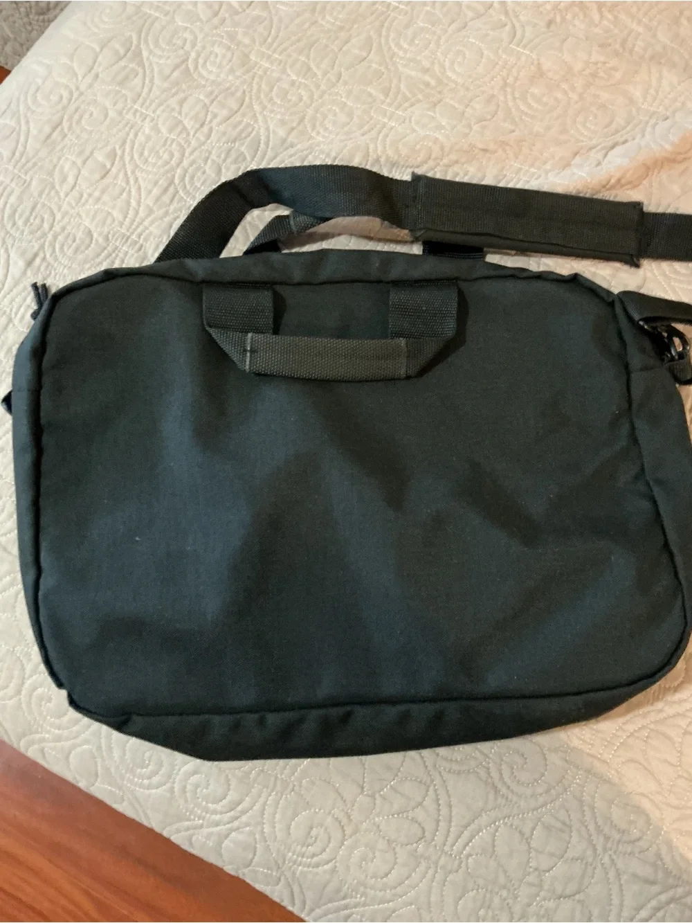 Jansport Black Laptop Messenger Bag with Adjustable Strap